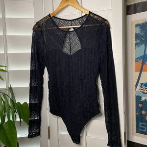 A&F Long-Sleeve Geometric Lace Bodysuit (Large)